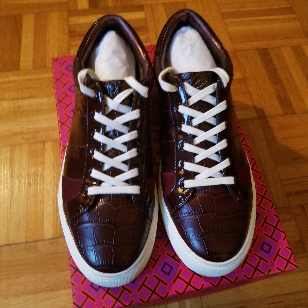 Ladies Tory Burch sneakers